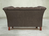 Darcy Chesterfield Snuggler In Pewter Ol' School Leather