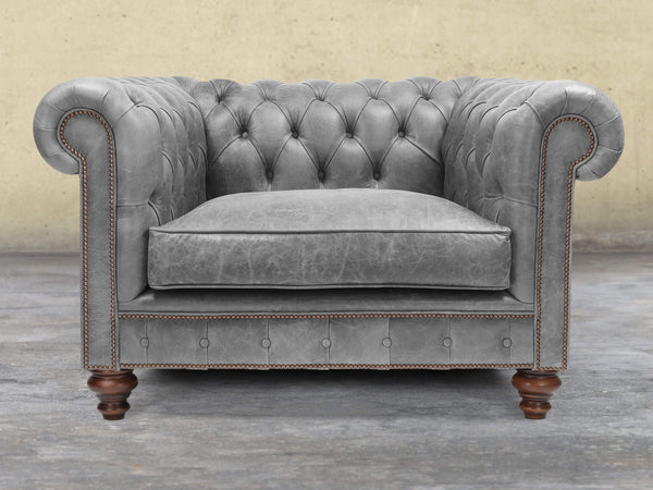 Arthur Chesterfield Snuggler In Grey Vintage Leather