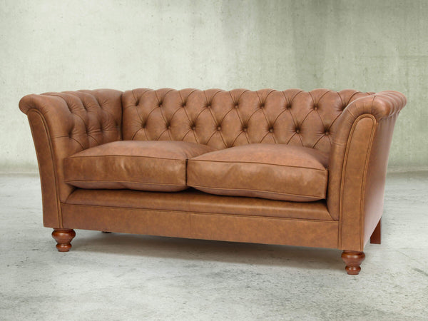 Darcy Snug 2 Seat Chesterfield Sofa In Gingerbread Ol' School Leather