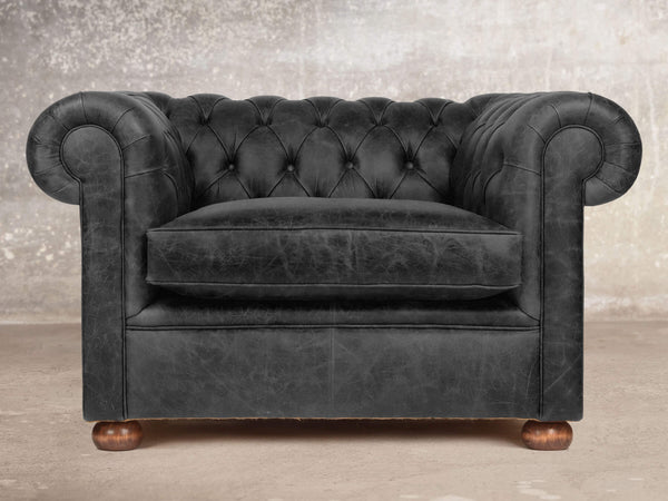 Hector Chesterfield Snuggler In Black Vintage Leather