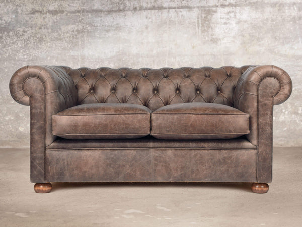 Hector Snug 2 Seat Chesterfield Sofa In Hickory Vintage Leather