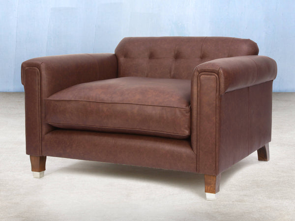 Hipster Chesterfield Snuggler In Conker Ol' School Leather