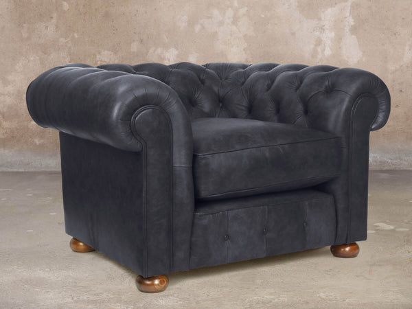 Ol' Cully Chesterfield Chair In Raven Seasoned Leather