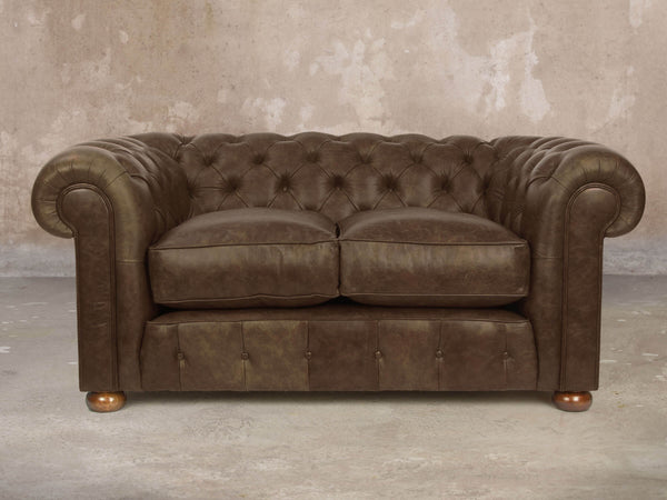 Ol' Cully Snug 2 Seat Chesterfield Sofa In Chocolate Seasoned Leather