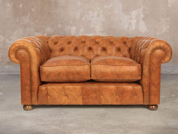 Ol' Cully Snug 2 Seat Chesterfield Sofa In Rust Seasoned Leather