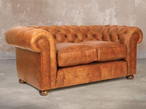 Ol' Cully Snug 2 Seat Chesterfield Sofa In Rust Seasoned Leather