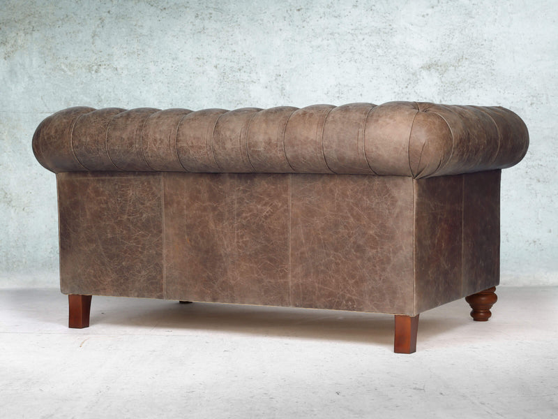 Peggy Snug 2 Seat Chesterfield Sofa In Hickory Vintage Leather