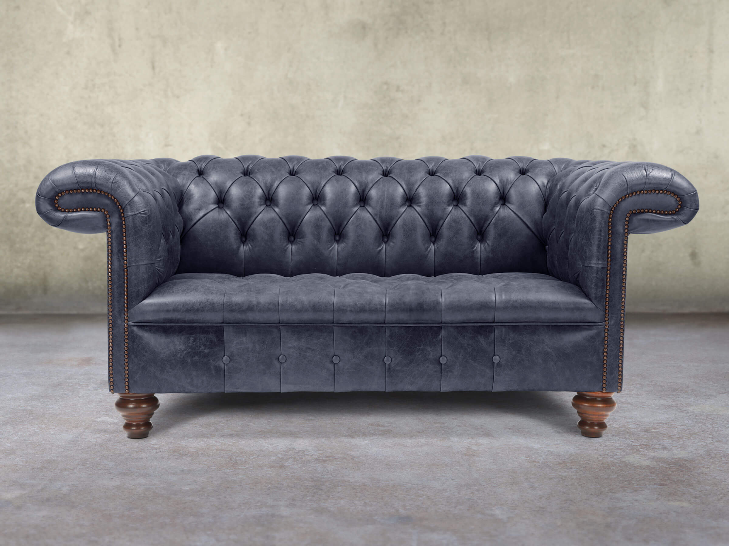 Classic Leather Chesterfield Sofa | Simply Chesterfields